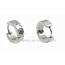 Paire de petites boucles d'oreilles en argent Huggie avec cristaux clairs (Diamètre: 9mm. Largeur: appx 6mm) Acier inoxydable HE-001